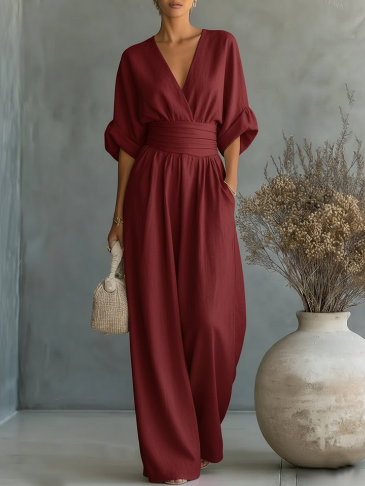 Aoife - jumpsuit with V-neck & high waist