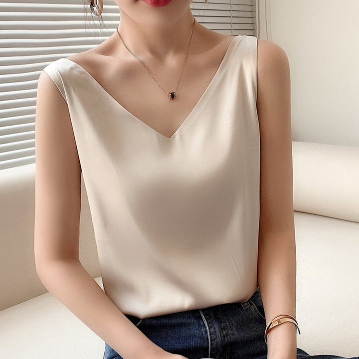LS | Women Timeless Chic Top