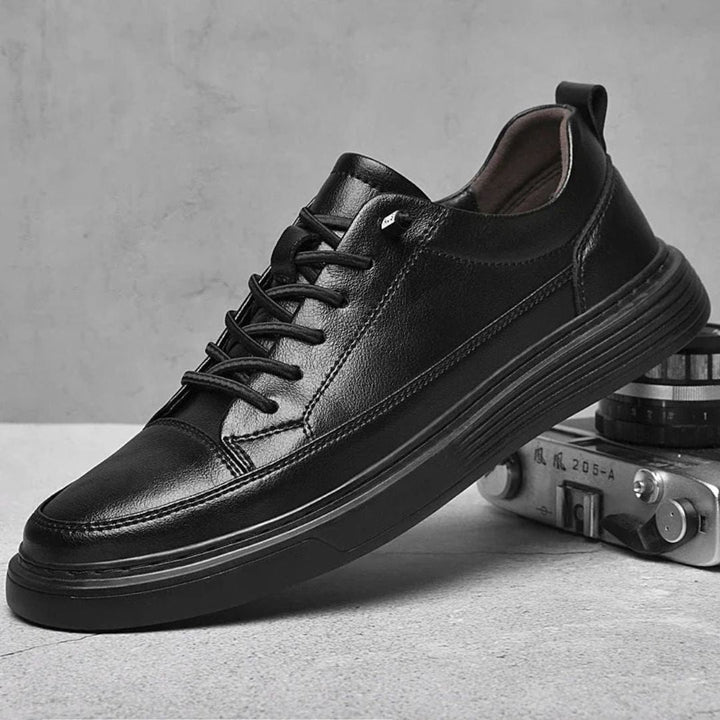 LS | Leo Prestige Sneakers