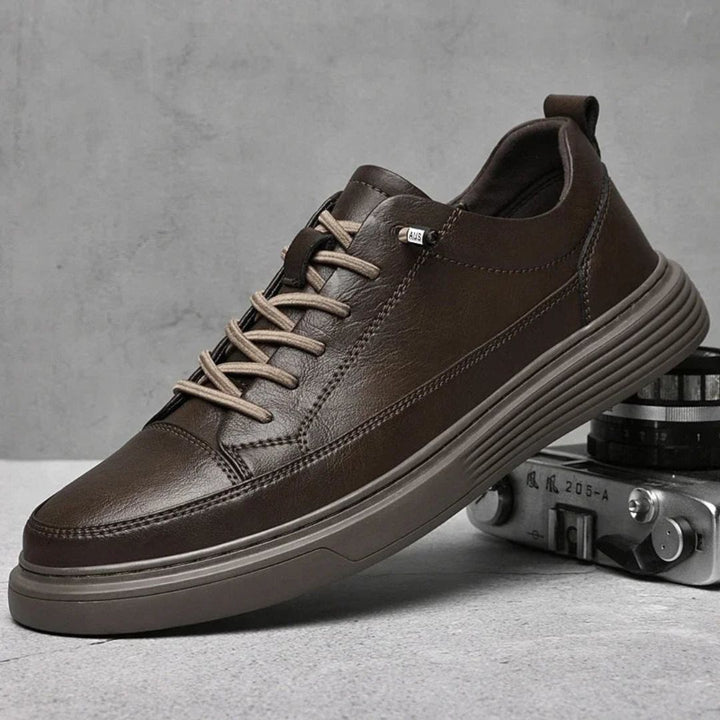 LS | Leo Prestige Sneakers