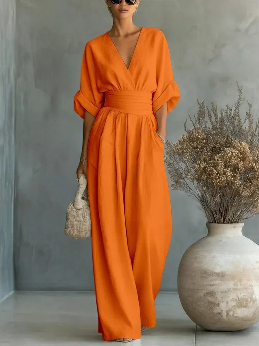 Aoife - jumpsuit with V-neck & high waist