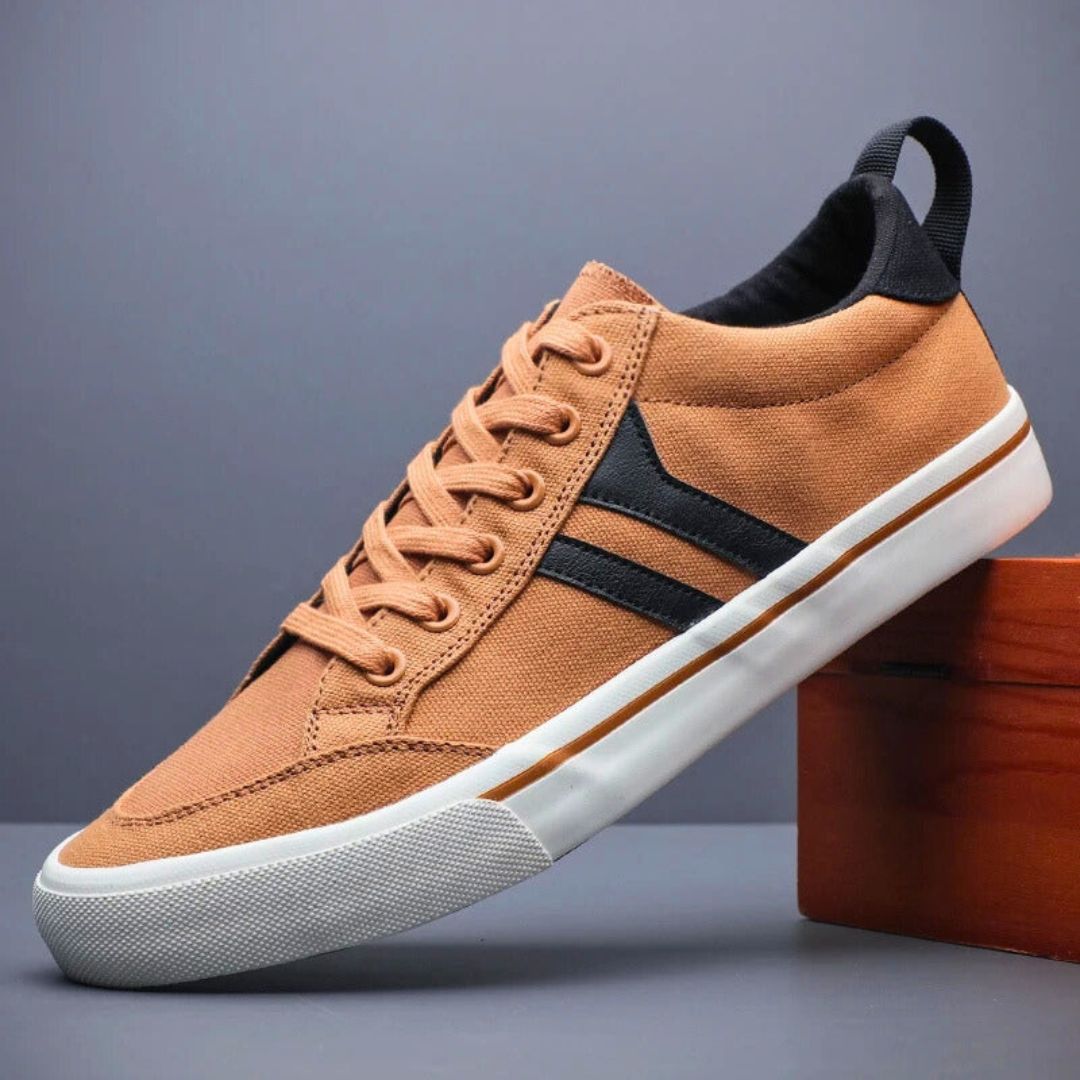 Oliver Canvas Sneakers