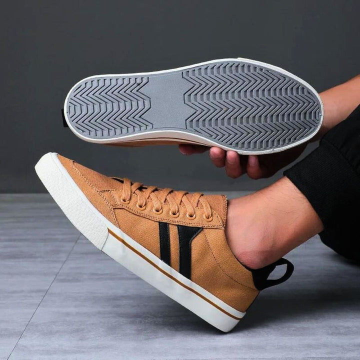 Oliver Canvas Sneakers