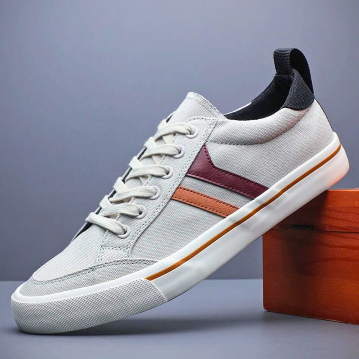 Oliver Canvas Sneakers