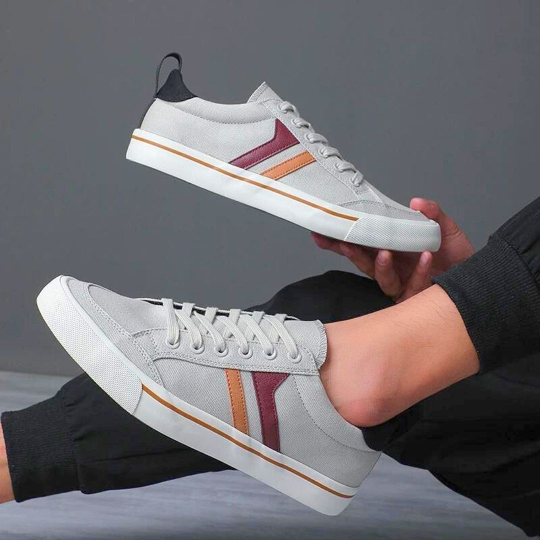 Oliver Canvas Sneakers
