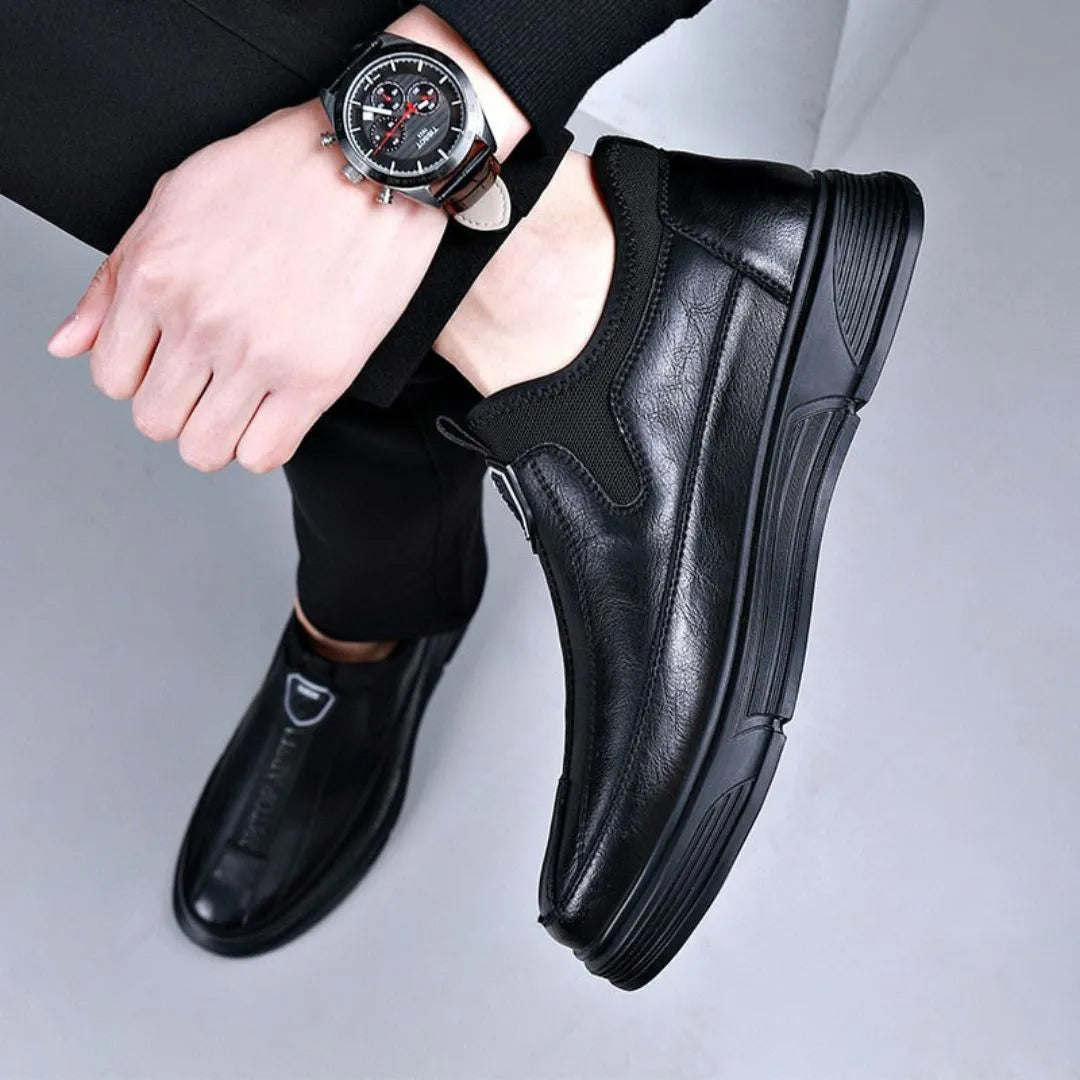 Ronan Axis Sneakers