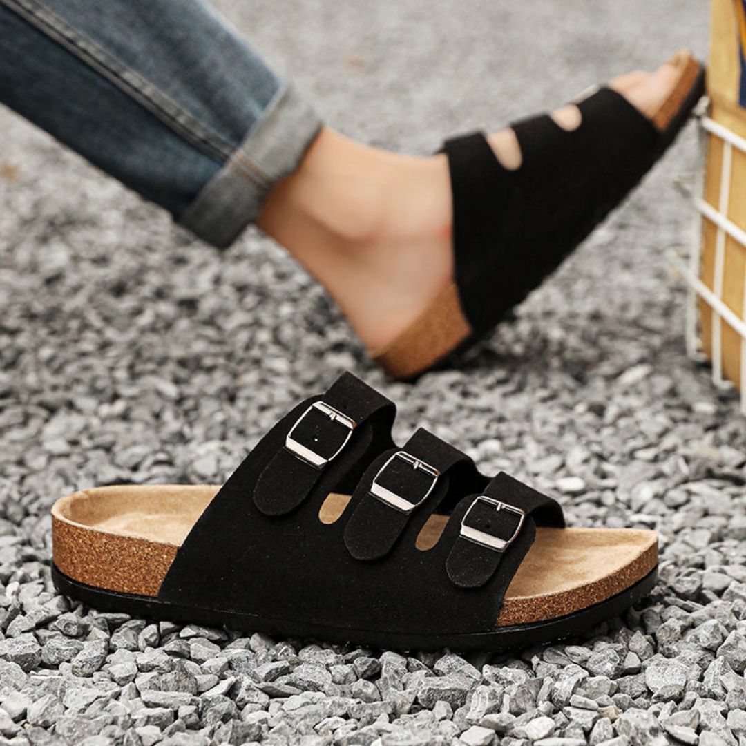Soren Heritage Buckle Slides