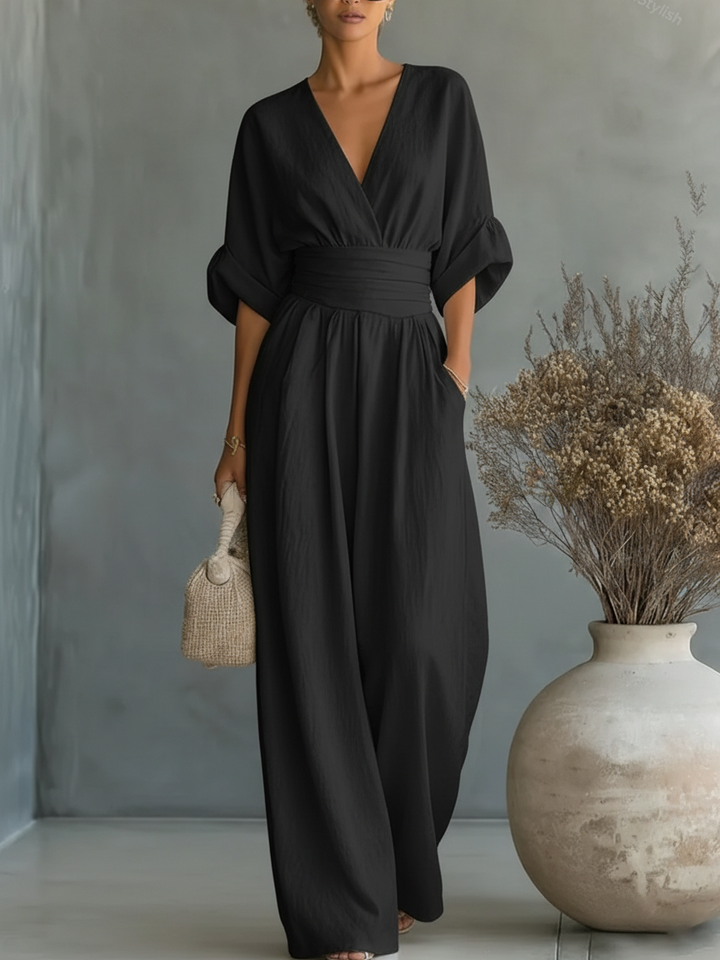 Aoife - jumpsuit with V-neck & high waist