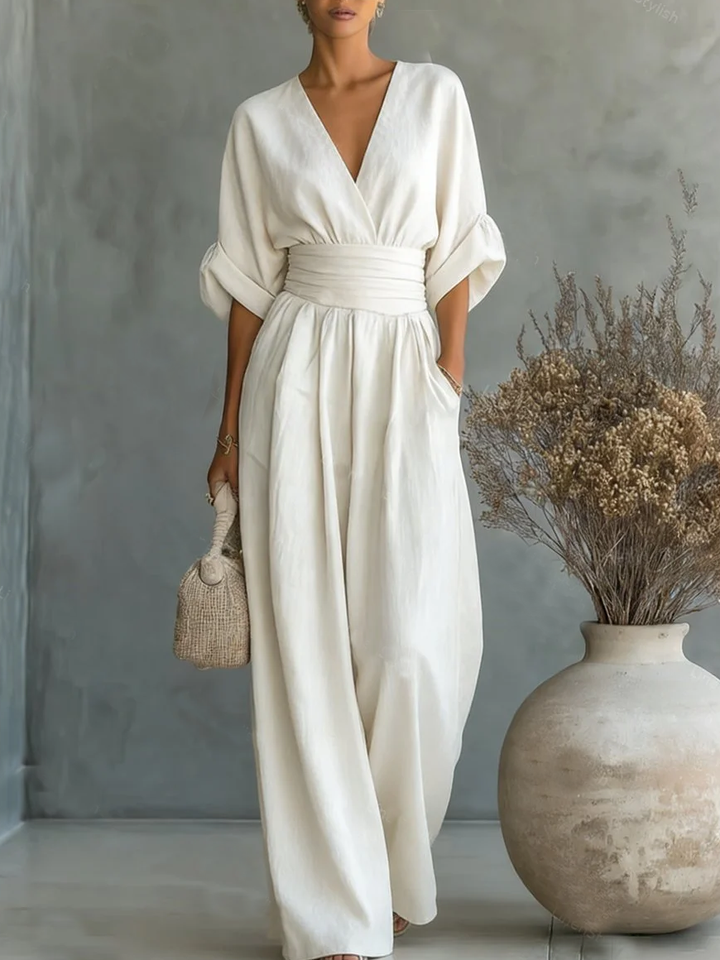 Aoife - jumpsuit with V-neck & high waist