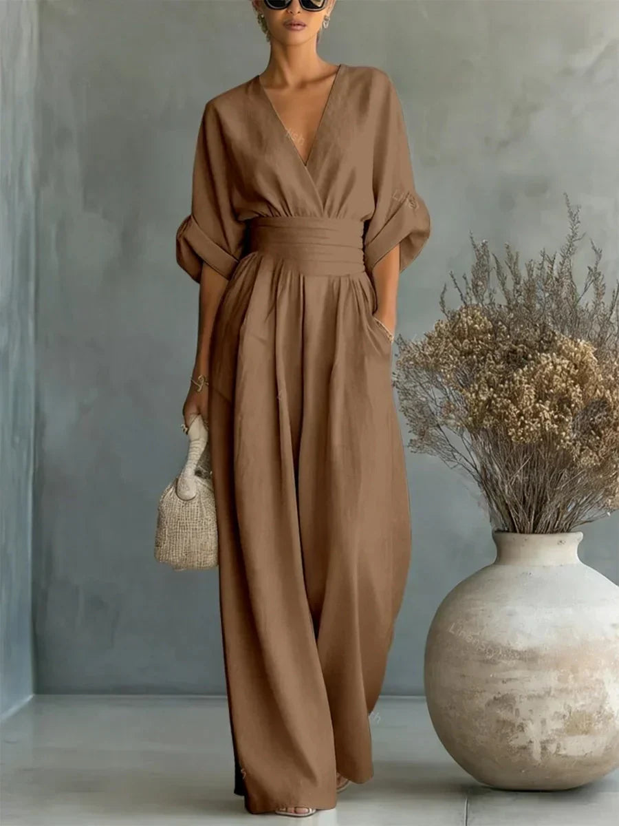 Aoife - jumpsuit with V-neck & high waist